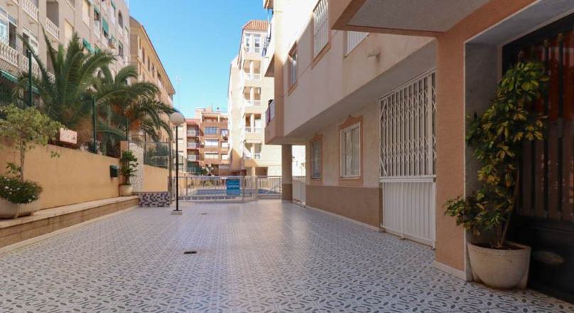 Apartment close to beach with one bedroom and pool